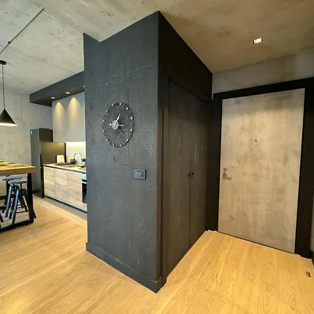 Waterfront Luxury Belgrad